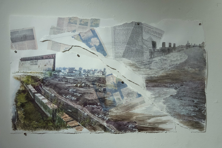 Kuvan ottanut David 'Dee' Delgado 15.07.16 Linda Cunninghamin teoksesta "Such Foresight: South Bronx Waterfront", esillä Bronx Museum of Artissa osana Nature, Climate, Art -näyttelyä.